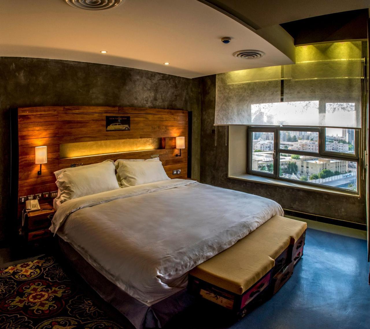 Flowery Holiday Suites Kuwait City Exteriör bild